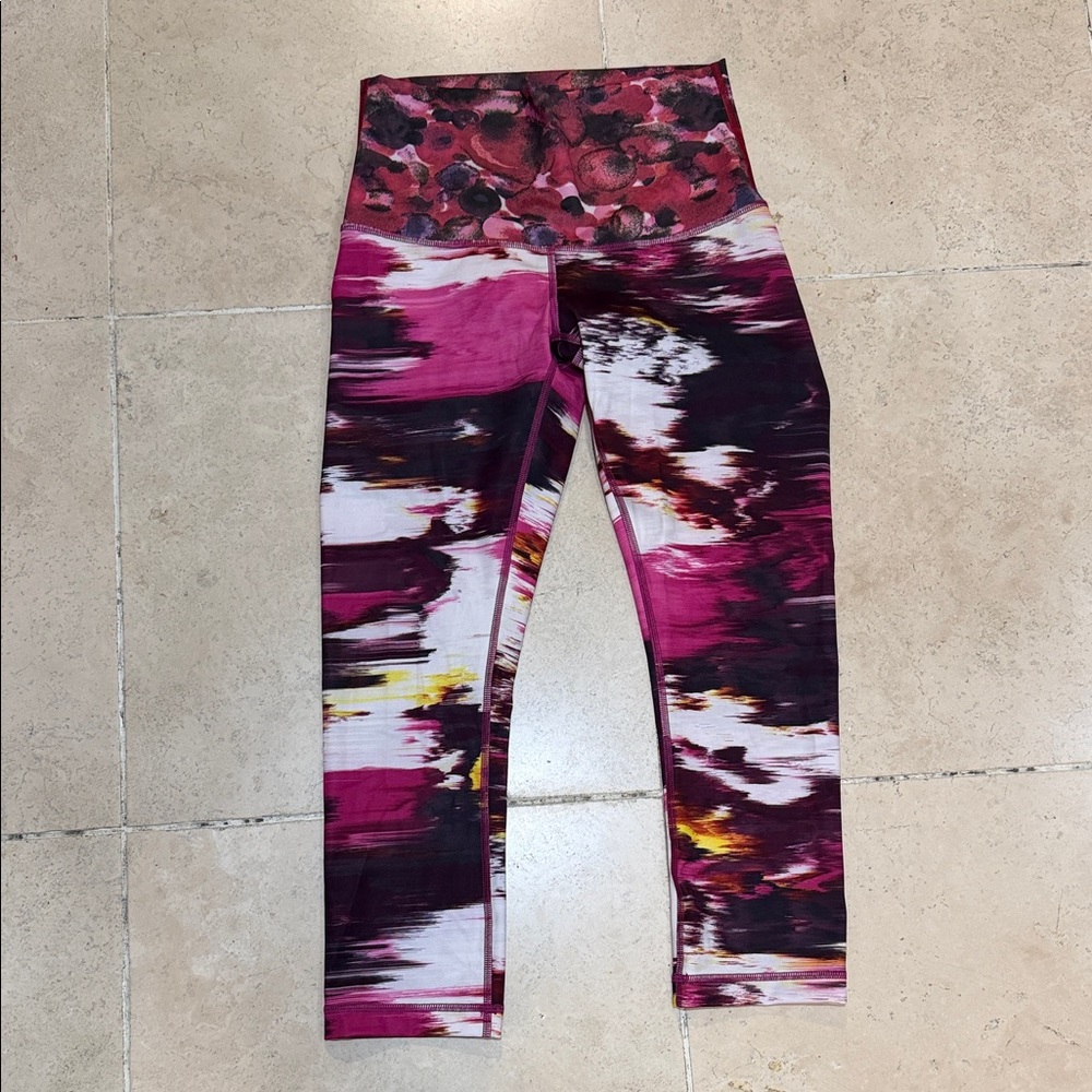 lululemon athletica Women's Pink and Black Patterned Capris